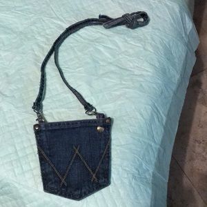 Small purse with 3 slots